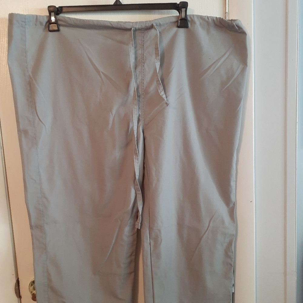 Scrub pants